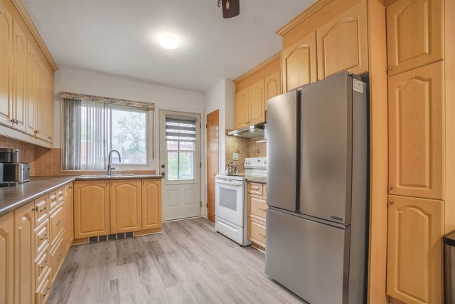 Ste-Rose  3 b. $90/day. Apartment for rent in Ste-Rose