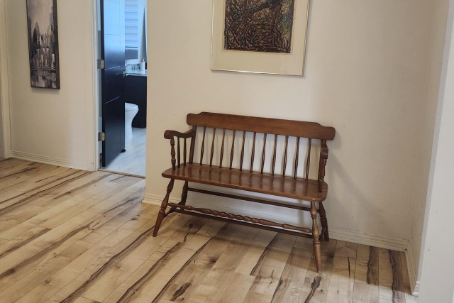 Brossard  2 b. $80/day. Apartment for rent in Brossard