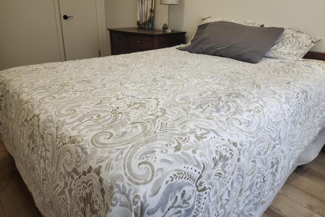 Brossard  2 b. $80/day. Apartment for rent in Brossard