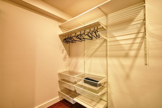 Mercier and Nouveau-Rosemont  1 b. $50/day. Apartment for rent in Mercier and Nouveau-Rosemont