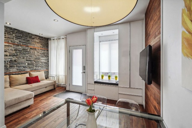 Quartier latin and south-central  1 b. $67/day. Apartment for rent in Quartier latin and south-central