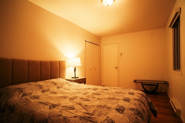 Ste-Rose  2 b. $84/day. Apartment for rent in Ste-Rose