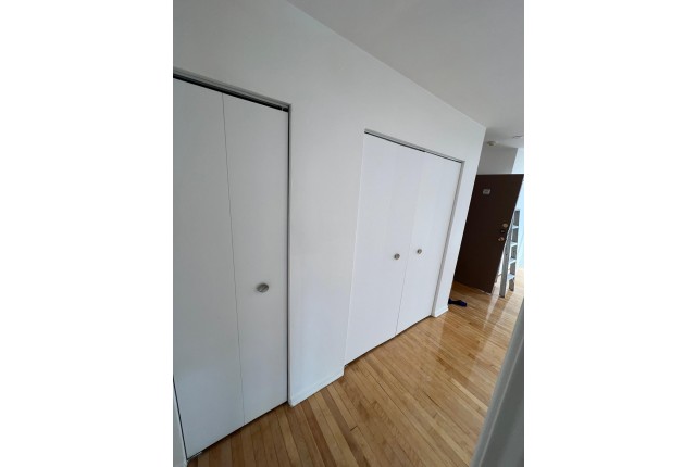 Dorval Apartment 1-2 b. $1,300/month. Apartment for rent in Dorval