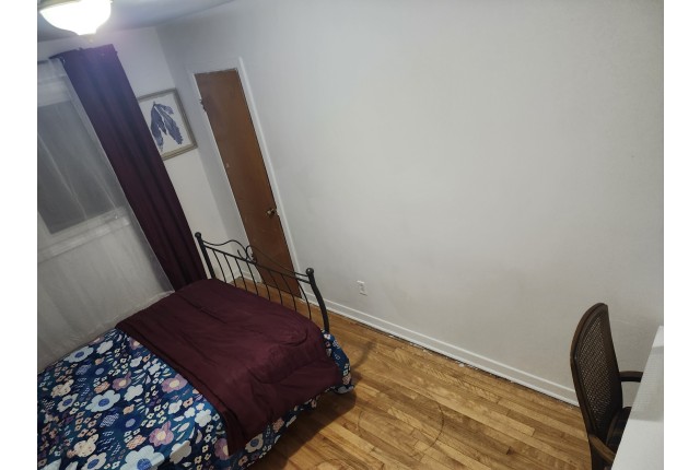 Mercier and Nouveau-Rosemont Plex Single rm $650/month. Apartment for rent in Mercier and Nouveau-Rosemont